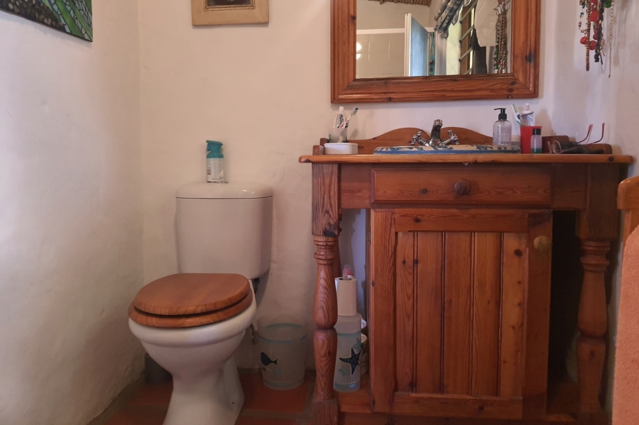 4 Bedroom Property for Sale in Boggomsbaai Western Cape